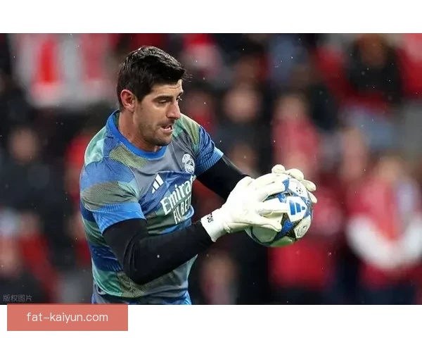 库尔图瓦生涯遗憾盘点：关键时刻错失背后的故事与影响