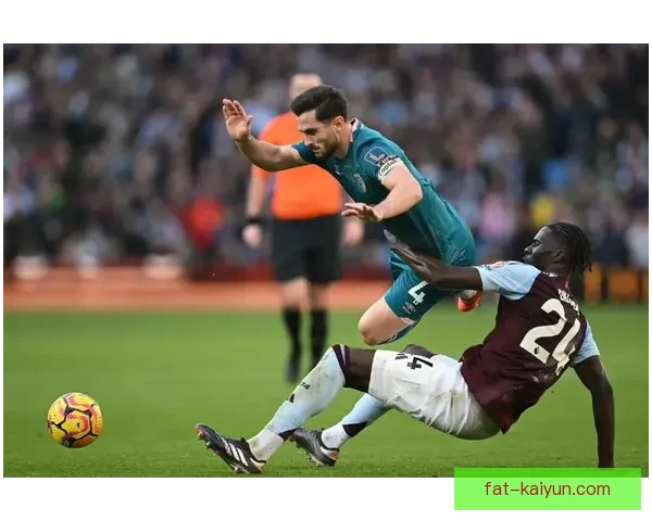 加里·奥尼尔执教伯恩茅斯本赛季表现稳健